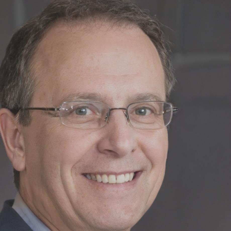 Преподаватель Игорь Завадский